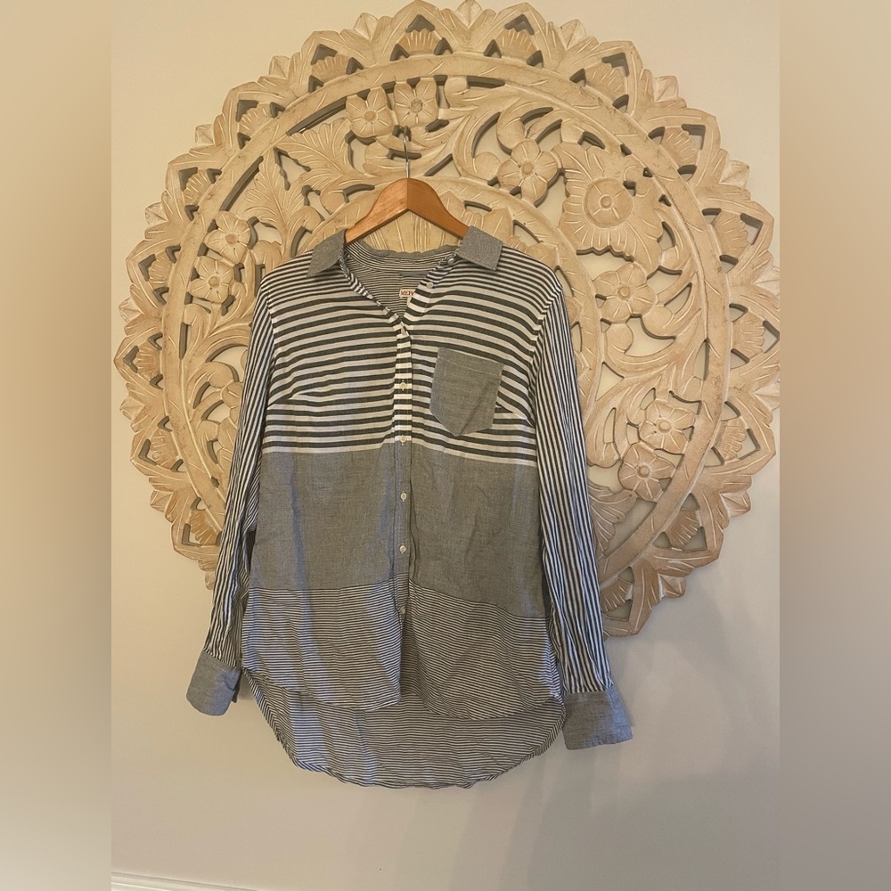 Merona Gray & White Striped Button Down Shirt